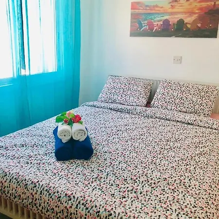 Limnaria Westpark 2 Bedroom דירה *