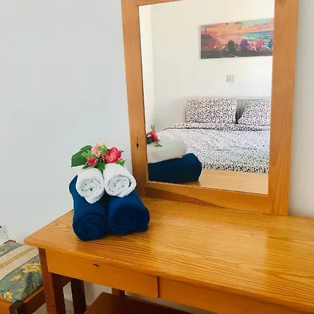 דירה Limnaria Westpark 2 Bedroom פאפוס